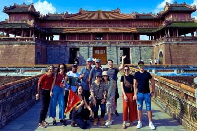 Central Vietnam 6 Days Tour Itinerary: Da Nang, Hoi An, Hue & Phong Nha Ke Bang National Park